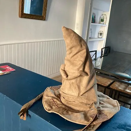 Magique Des Sorciers , Centre Historique Apartment *